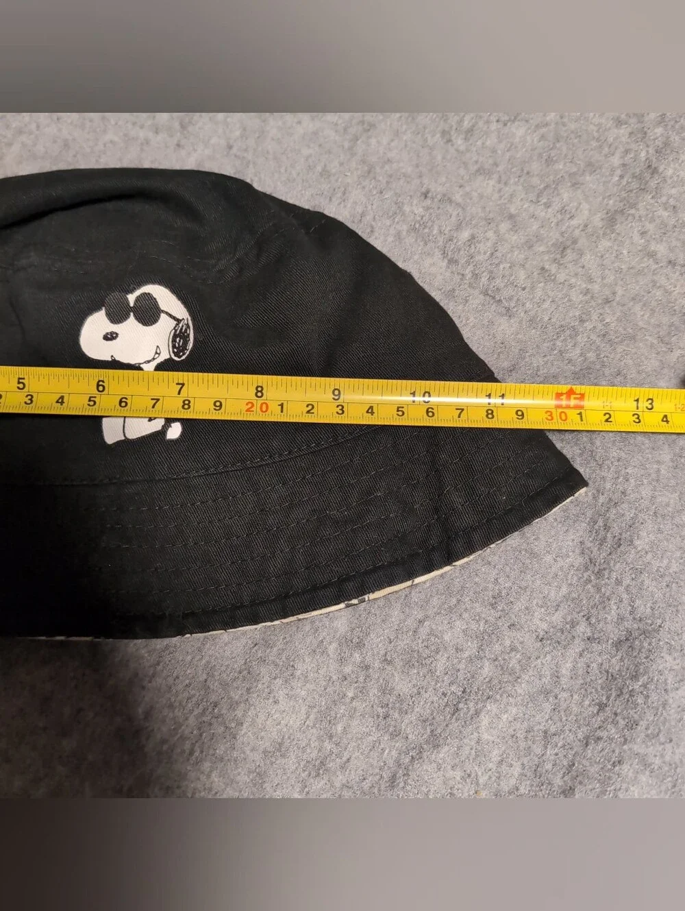 Peanuts Black Bucket Hat with Snoopy Graphic